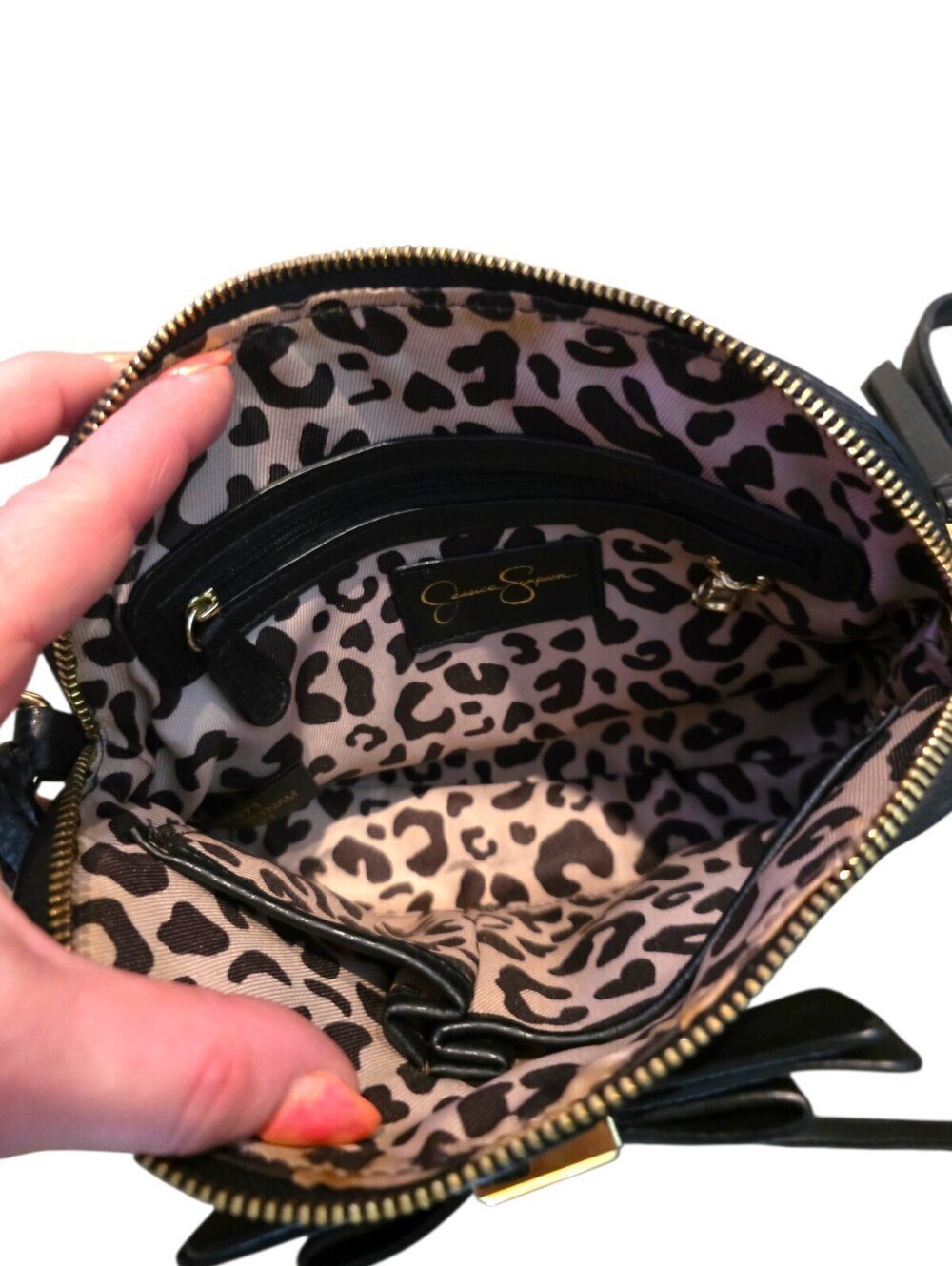 Jessica Simpson Black Faux Leather Crossbody Camera Bag Bow Leopard Lining - Picture 8 of 10